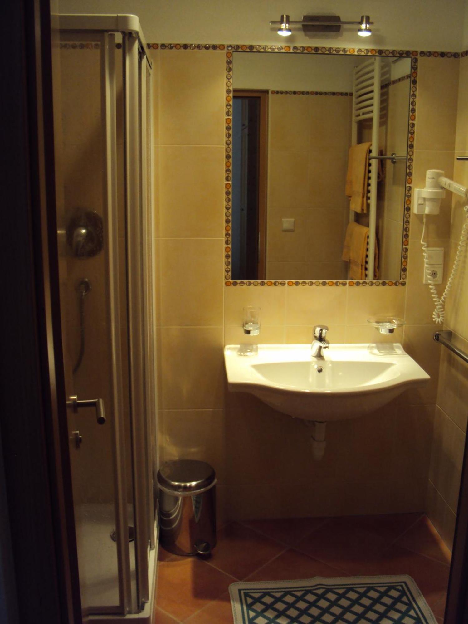 ホテル Haus Fliri クローン・ヴェノスタ 部屋 写真